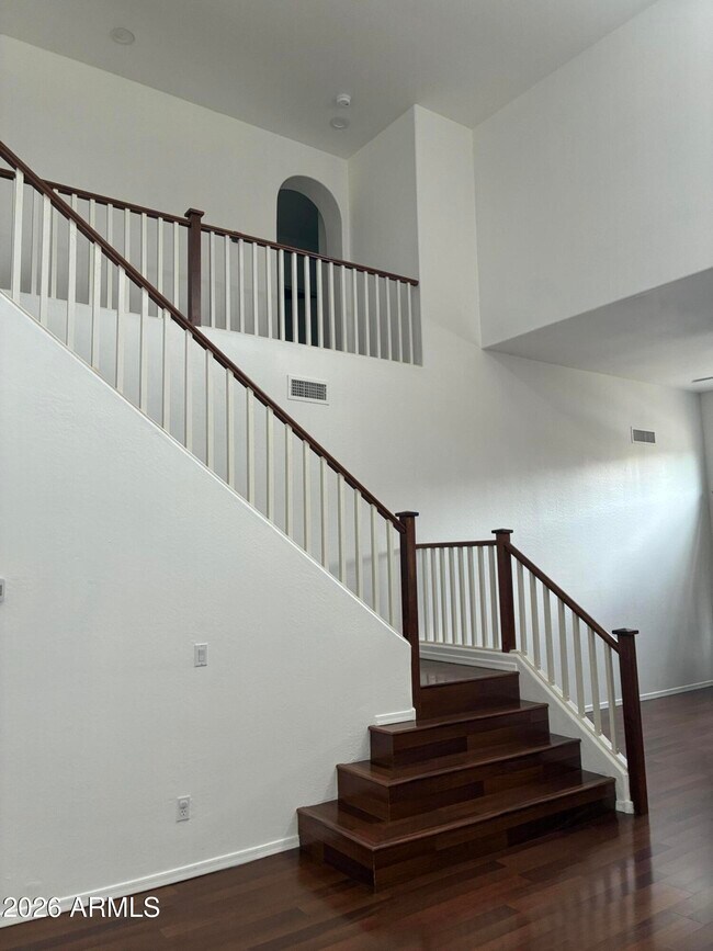 Foto del edificio - 2741 W Redwood Ln