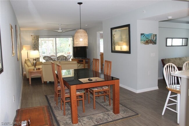 Foto del edificio - 25735 Lake Amelia Way