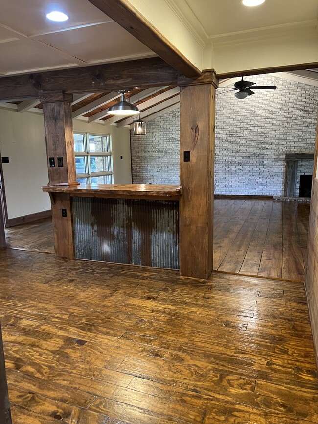 Building Photo - 1377 Grant 74