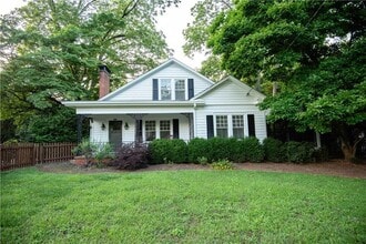 Building Photo - 5450 E Mountain St