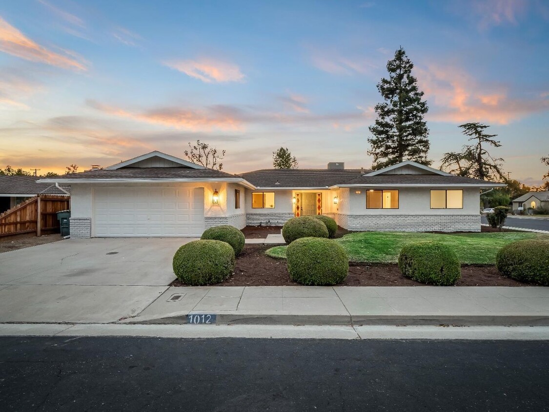 Foto principal - Fully Remodeled Old Town Clovis 3/2