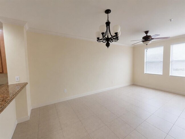 Building Photo - 3008 Bella Vista Dr