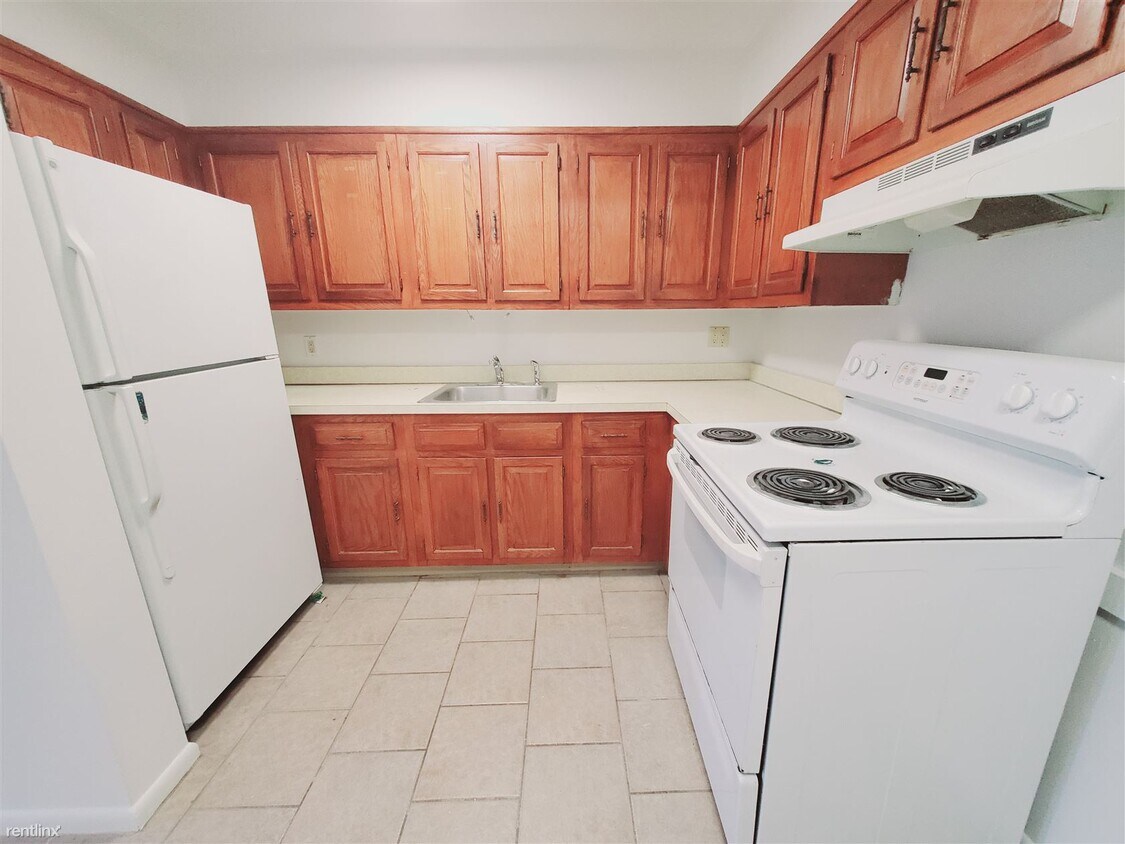 Primary Photo - 1 br, 1 bath Condo - 12 Houston Ter Unit J
