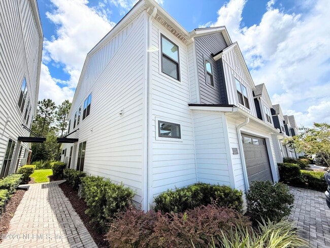 Building Photo - 11344 Newtonian Blvd