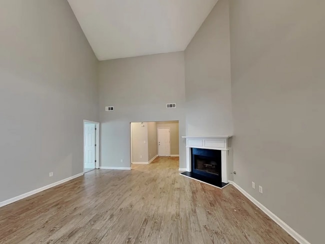 Building Photo - 2530 Thunder Basin Way