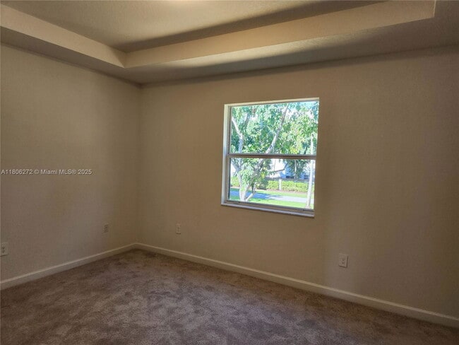 Building Photo - 2645 SE 17th St