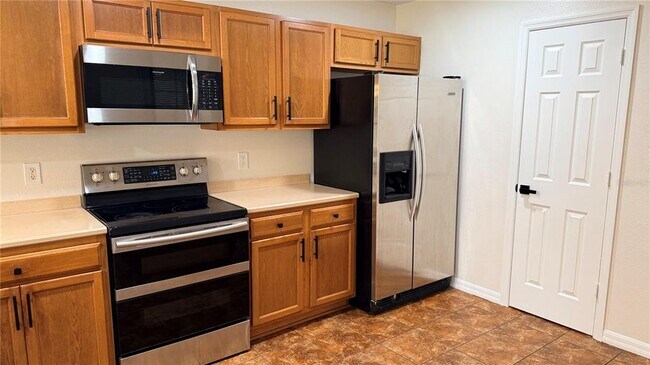 Building Photo - 2568 Aventurine St