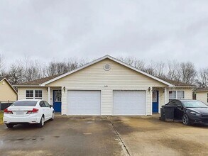 Building Photo - 113 1711 Rd