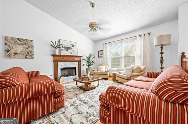 Foto del edificio - 3049 Heathgate Ct