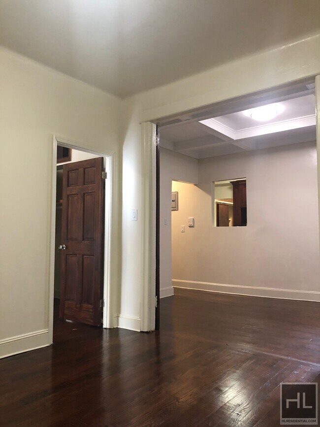 Foto del edificio - 1131 Bergen St