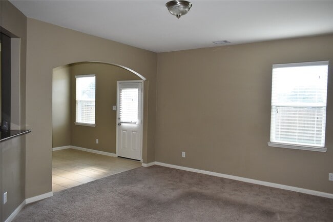 Building Photo - 11115 Panther Ct