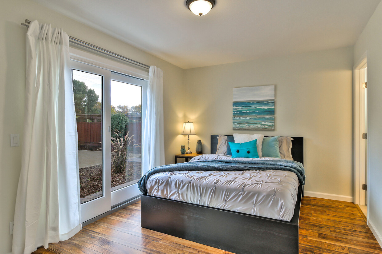 Foto principal - 2614 Barcells Ave