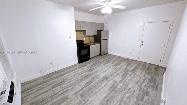 Foto del edificio - 842 Meridian Ave