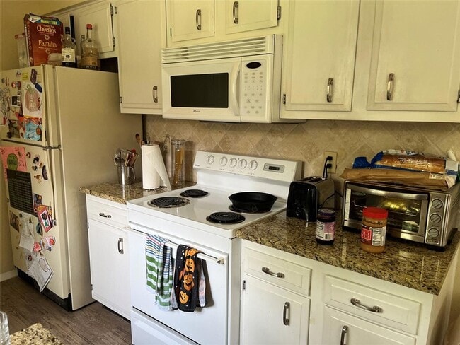 Foto del edificio - 12214 Forsythe Dr