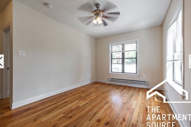 Foto del edificio - 957 W Cornelia Ave