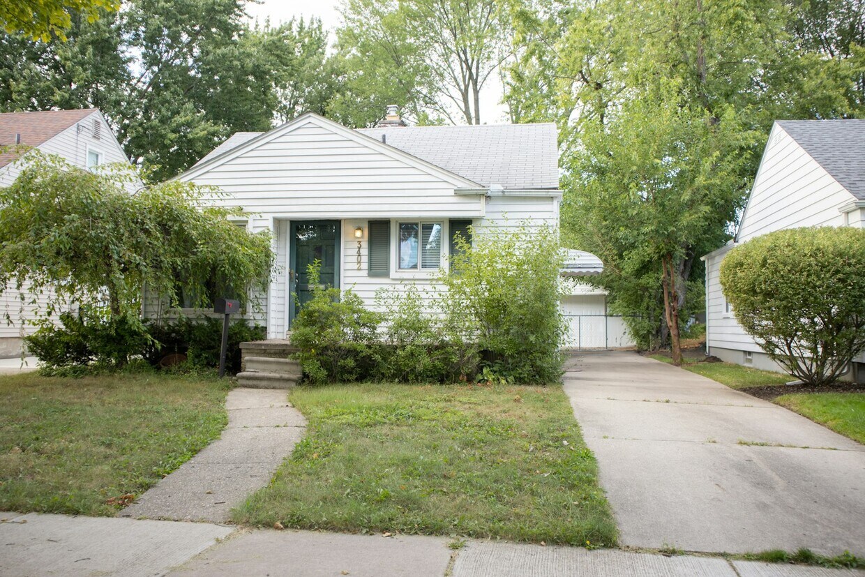 Primary Photo - 3402 Chester Road