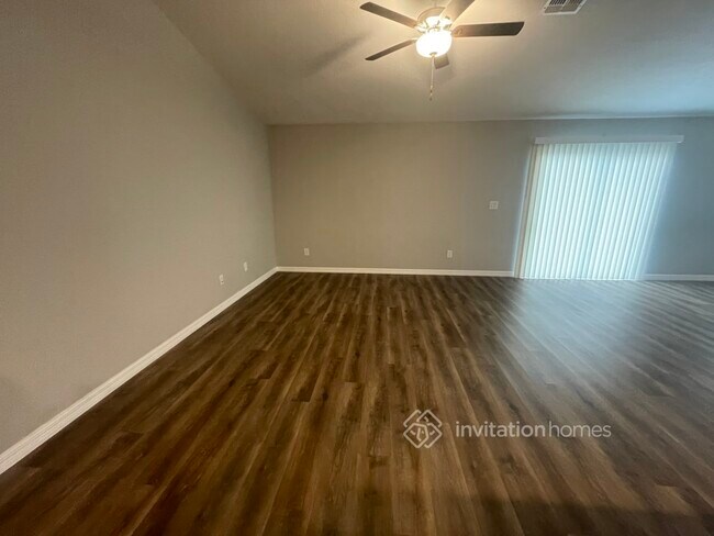 Foto del edificio - 130 SW 10th Ave