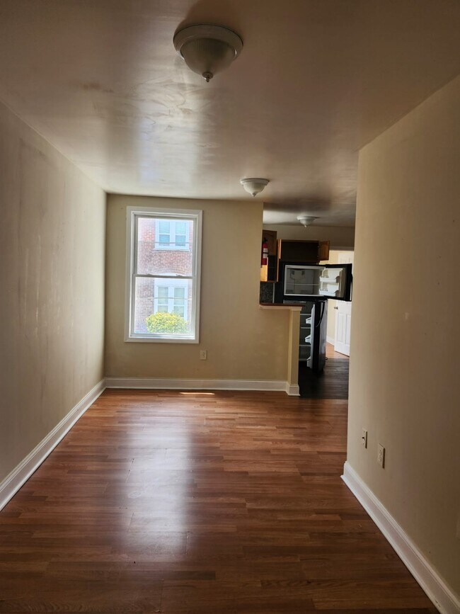 Foto del edificio - 2326 N Marshall St