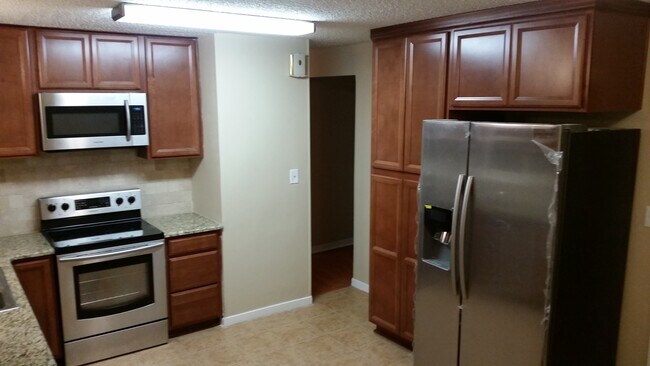 Foto del edificio - 5608 W 101st St