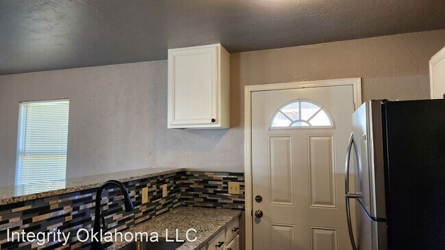 Building Photo - 4 br, 1.5 bath House - 1736 NW 7th St