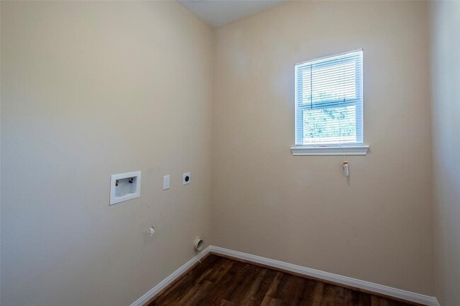 Photo - 8142 Cabot St Apartment