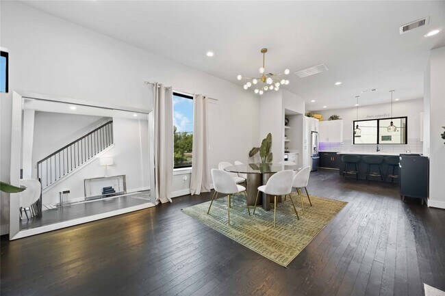 Building Photo - 4235 Allen St