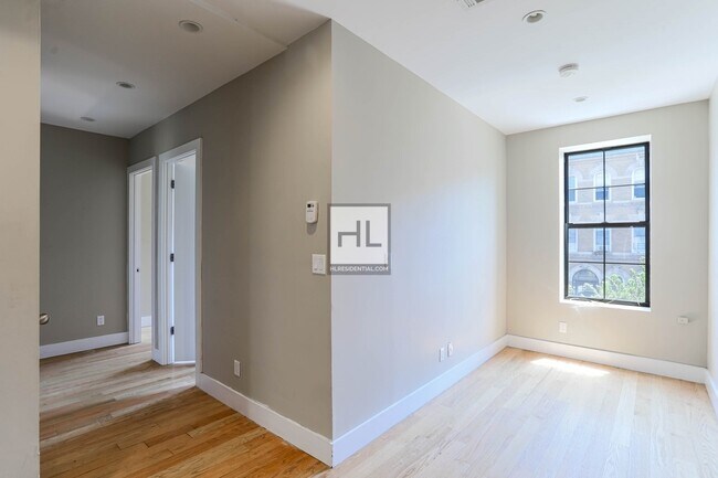 Building Photo - 871 HART STREET 3R
