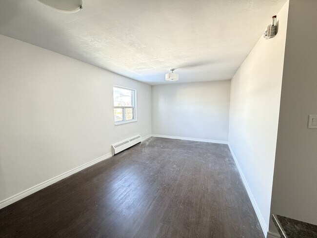 Photo du bâtiment - 20 Bradmon Dr