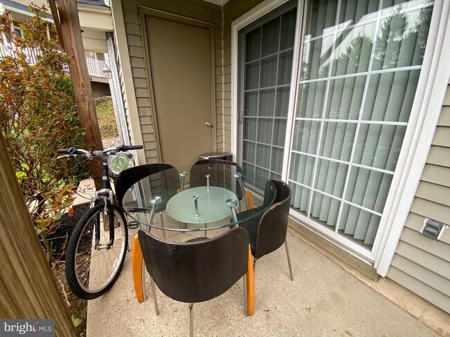 Foto del edificio - 745 Sparrow Ln