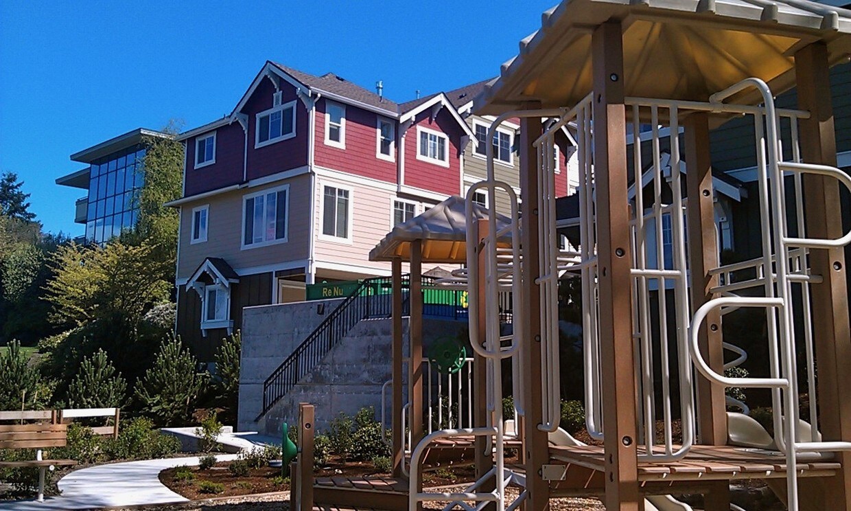 Primary Photo - 105 118th Ave SE