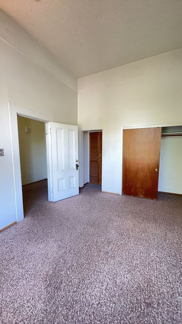 Building Photo - *Reserve NOW for Summer 2026* Great 3 Bedr...