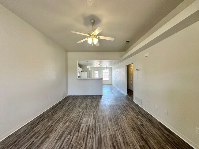 Foto del edificio - 3803 El Paso Dr