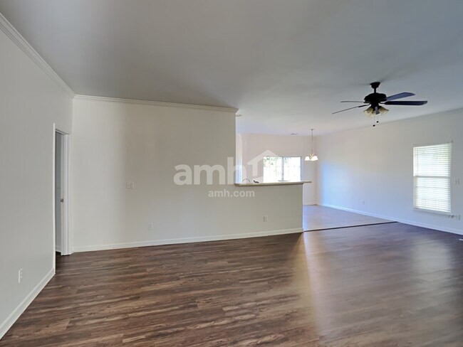 Building Photo - 12825 Beddingfield Dr