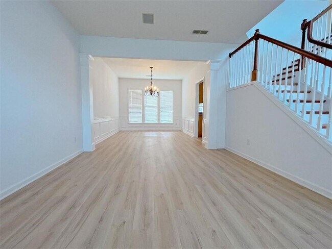 Foto del edificio - 8205 Norwich Pl