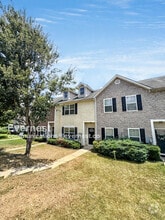 Building Photo - 8614 Thomas Ln