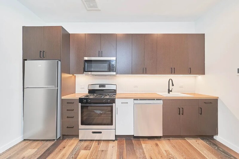 945 Bergen St Unit 201, Brooklyn, NY 11216 Room for Rent in Brooklyn, NY