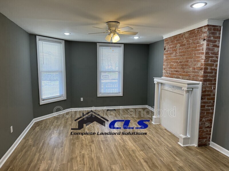 Foto principal - 702 S 8th St