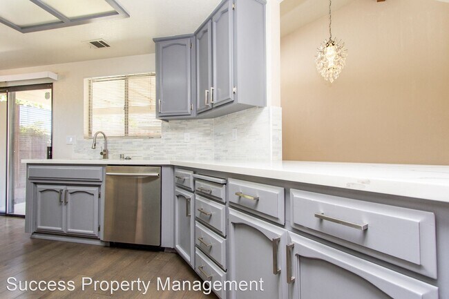 Foto del edificio - 3 br, 2 bath House - 2340 Floyd Avenue