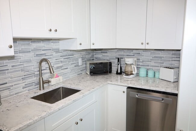 Building Photo - 58 N Collier Blvd