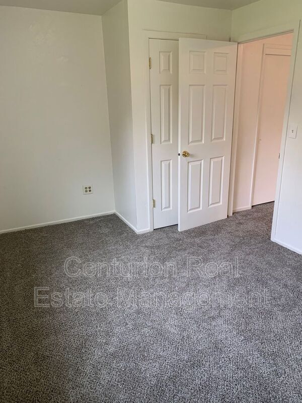 Foto del edificio - 3441-3457 3rd Ave SE