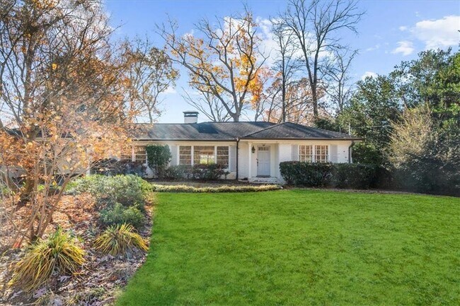Foto del edificio - 525 Timber Valley Rd NE