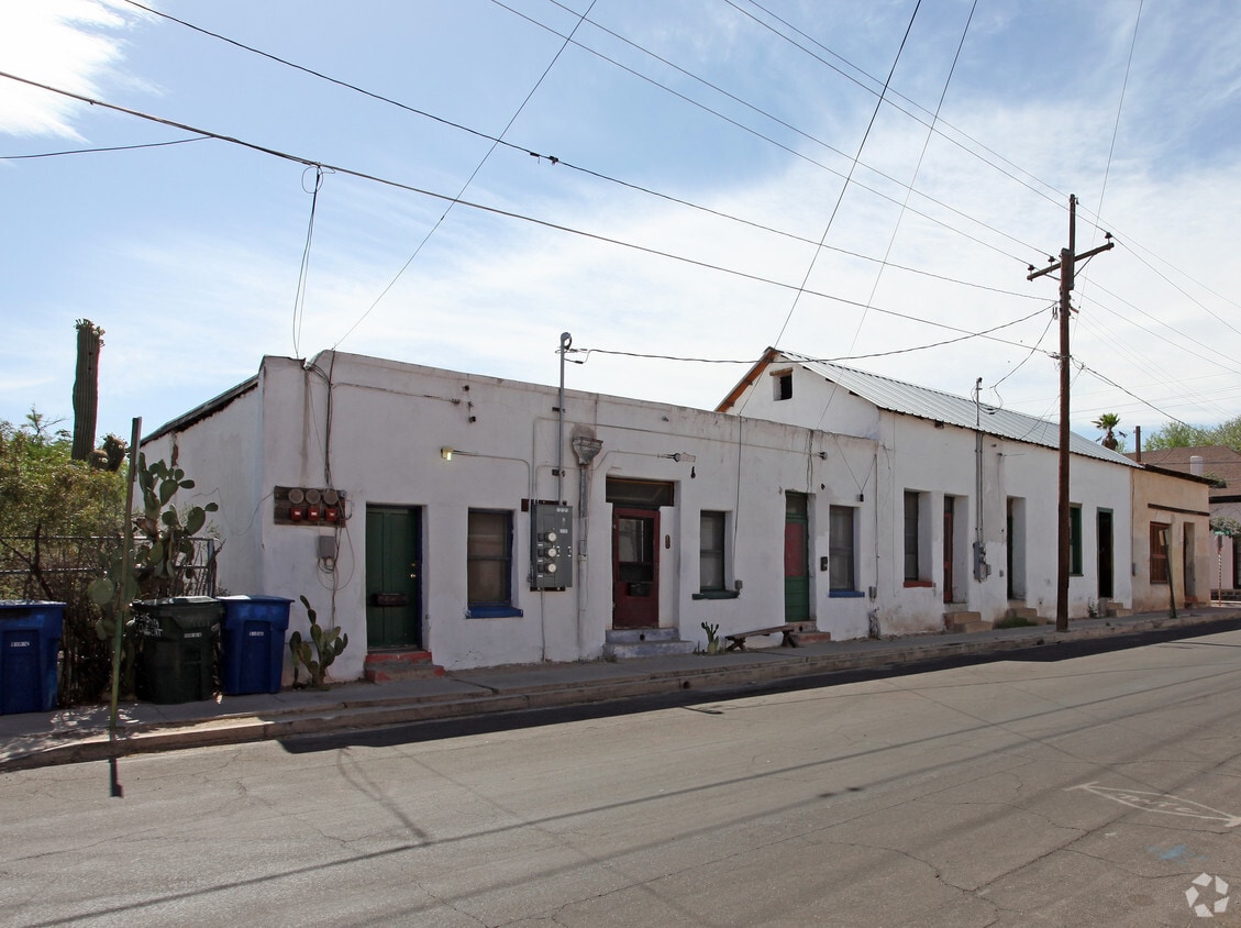 Building Photo - 331-345 S Convent Ave