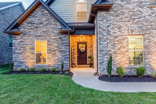 Building Photo - 5322 Honeybee Dr