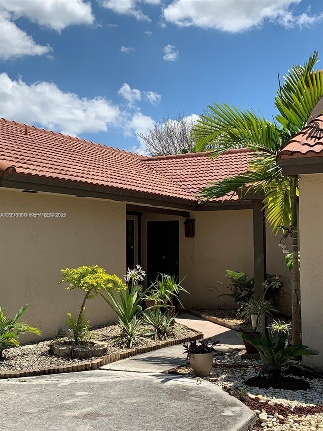 Foto del edificio - 4855 SW 152nd Ct