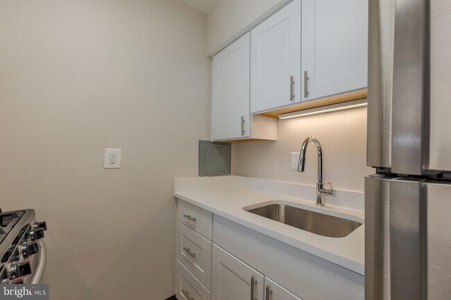 Building Photo - 5500 Friendship Blvd