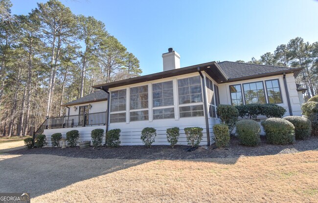 Foto del edificio - 1091 Fairway Ridge Rd
