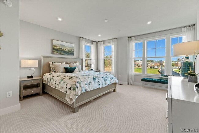 Master Bedroom with view - 4413 Greybull Dr
