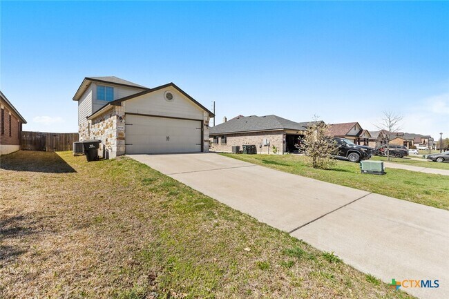 Foto del edificio - 6024 Stonehaven Dr