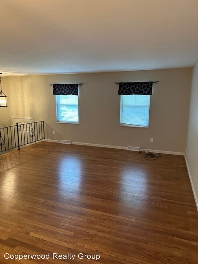 Building Photo - 3 br, 2 bath House - 828 Pinehurst Dr