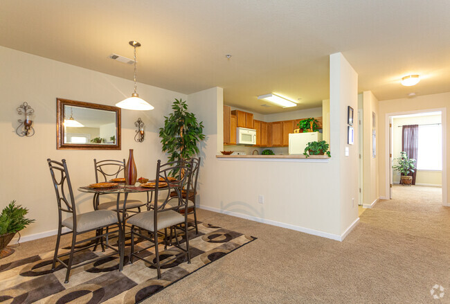 2BR, 2BA - 1,297 SF - Willow Ridge Apartments